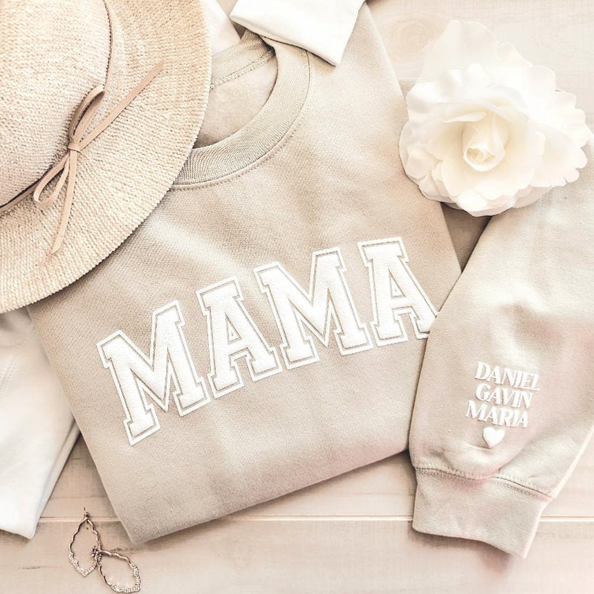 Momma Keepsake Sweatshirt with Puff Lettering, Personalized Kid Names on Sleeve, Mom Sweater, New Mom Gift, Maroon