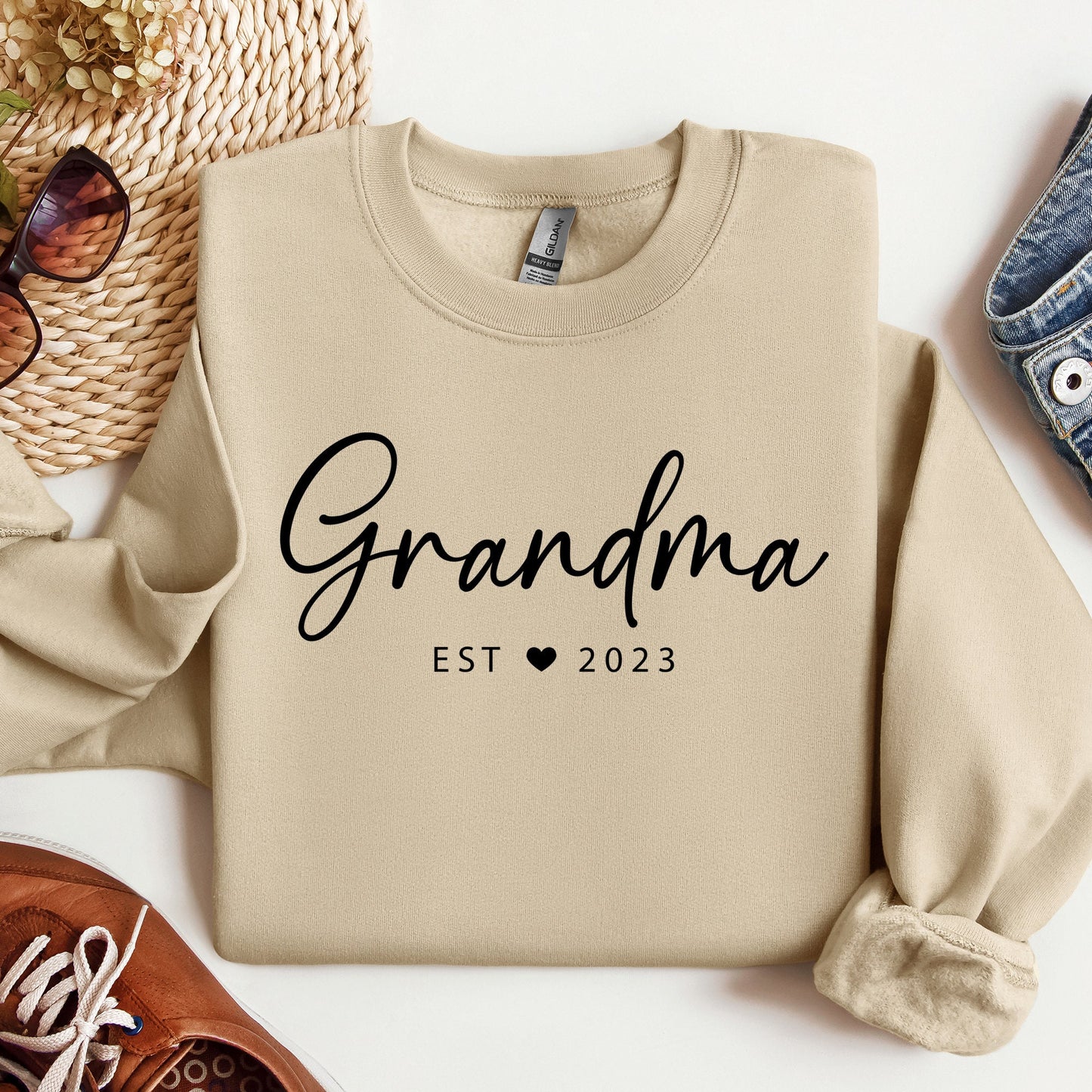 Aunt Sweatshirt with Established Year, Birthday Gift, Mothers Day Gift, Gift for Auntie, Cute Aunt Shirt, Keepsake Sweater