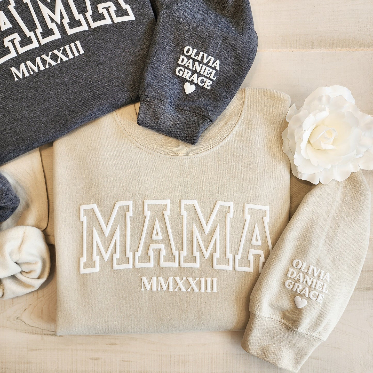 Personalized Mama Sweatshirt with Kid Names on Sleeve, Mothers Day Gift, Birthday Gift for Mom, Minimalist Cool Mom Sweater, New Mom Est