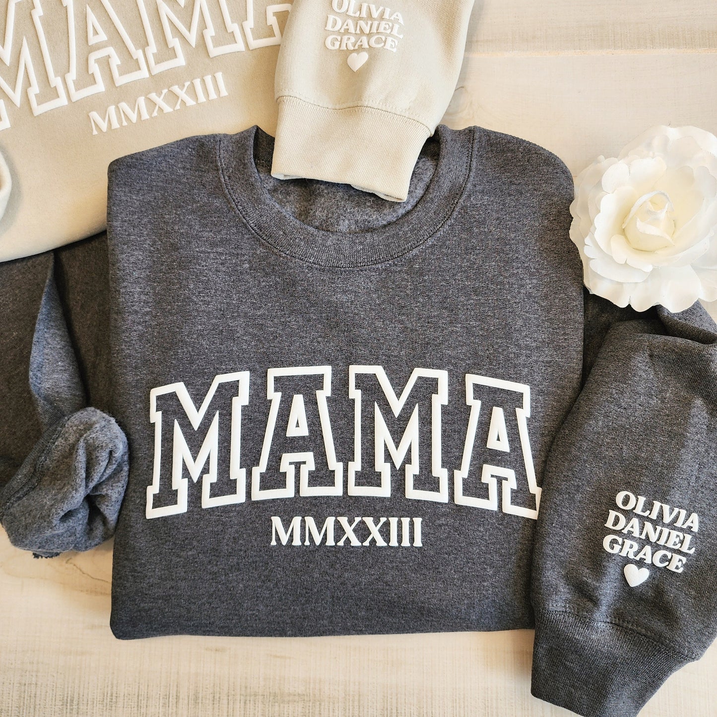 Personalized Mama Sweatshirt with Kid Names on Sleeve, Mothers Day Gift, Birthday Gift for Mom, Minimalist Cool Mom Sweater, New Mom Est