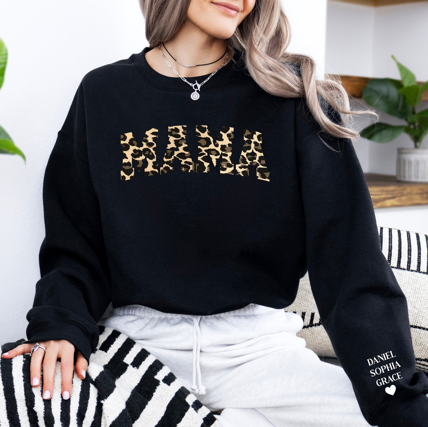 Personalized Mama Sweatshirt in Metallic Leopard Pattern, Personalized Kid Names on Sleeve, Mama Sweater, Gift for Her, Gift for New Mom